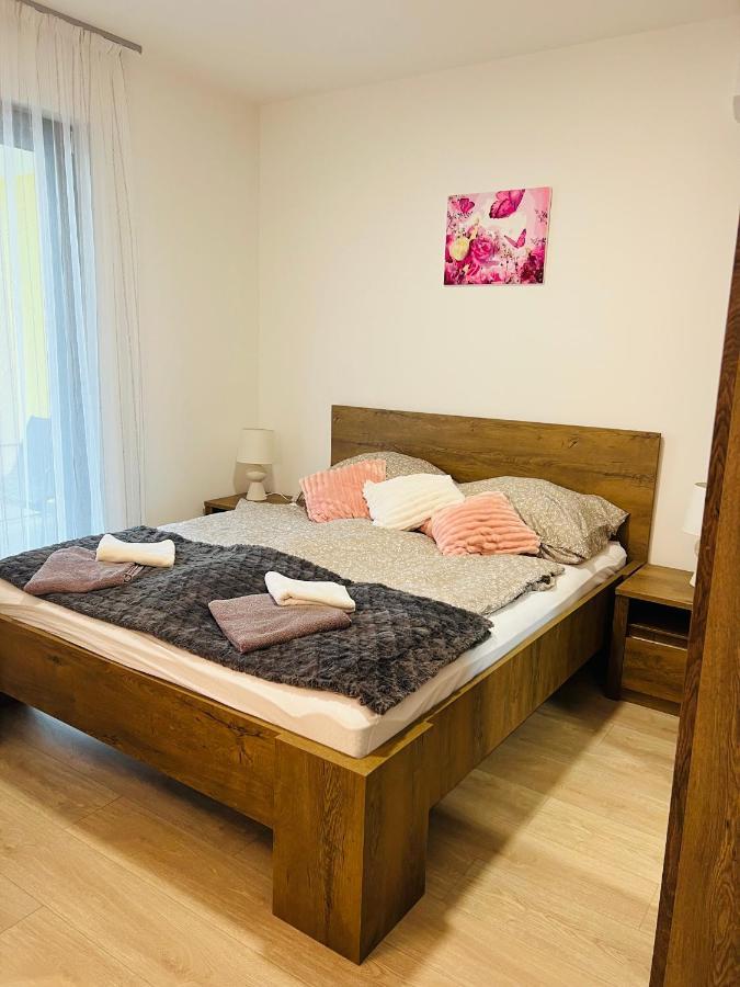 Medences Panoramas Balatom Apartman Siófok Kültér fotó
