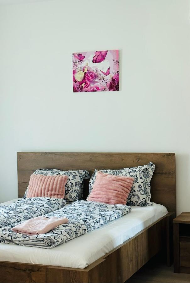Medences Panoramas Balatom Apartman Siófok Kültér fotó