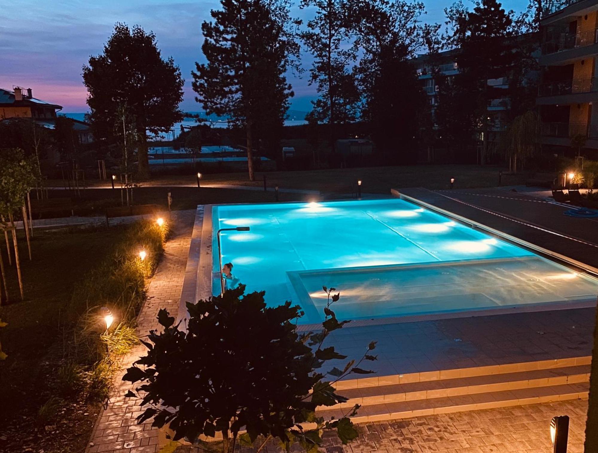 Medences Panoramas Balatom Apartman Siófok Kültér fotó
